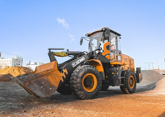 Фронтальный погрузчик XCMG LW300FN