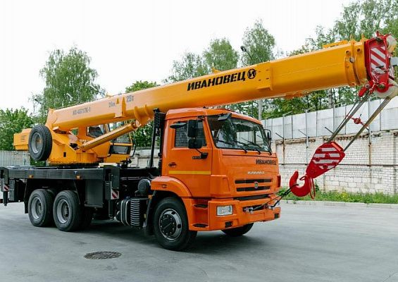 Автокран КС-45717К-1М на базе Камаз 65115