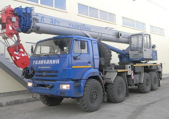 Автокран вездеход КС-55729-5В на базе КАМАЗ 63501